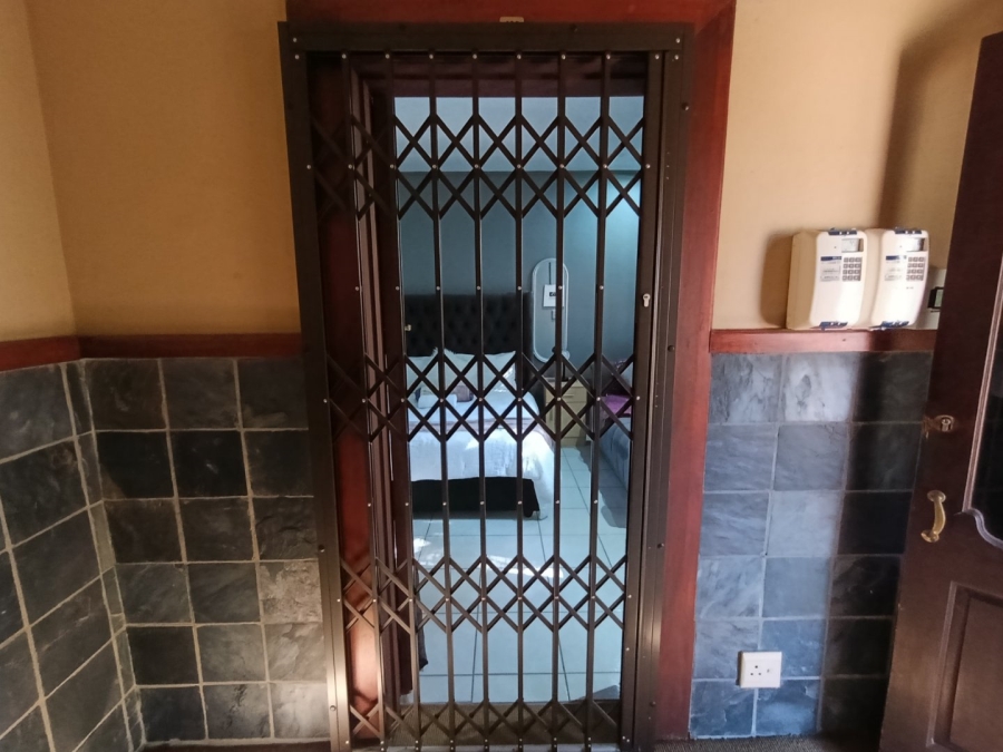 1 Bedroom Property for Sale in Brandwag Free State